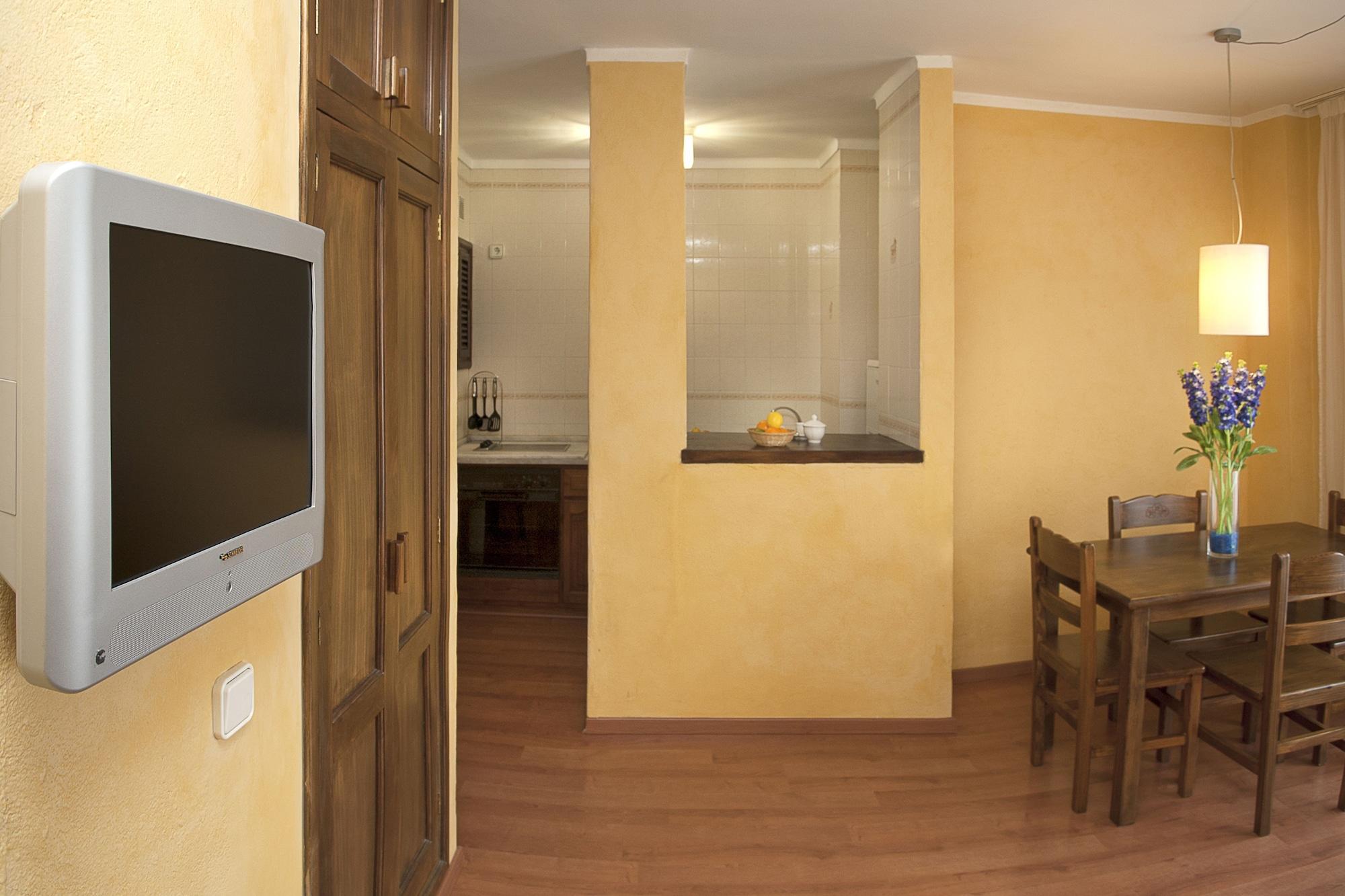 Apartamentos Parot Quality Santa Eularia des Riu Luaran gambar