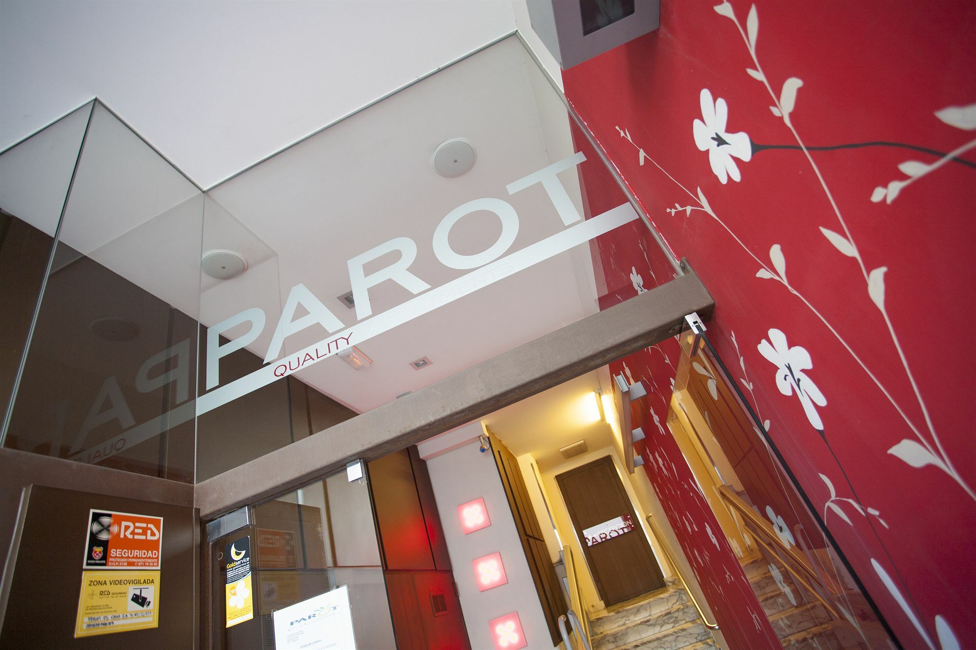 Apartamentos Parot Quality Santa Eularia des Riu Luaran gambar